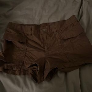 h&m brown cargo shorts low rise